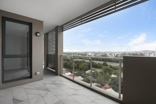 802/70 Carl Street, QLD 4102