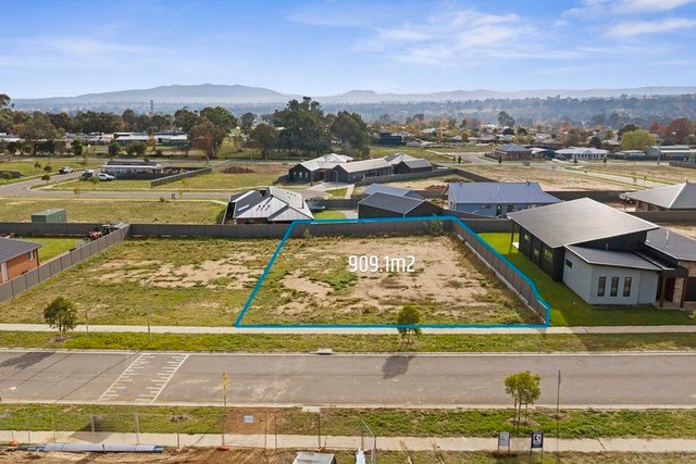 20 Williams Drive, VIC 3722