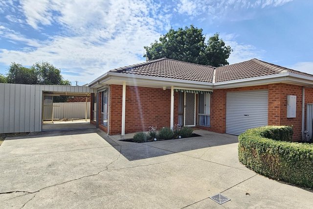 2/12 Raven Court, VIC 3690