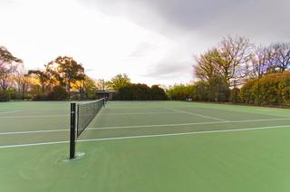 Nearby Tennis Courts (2015-10-10)