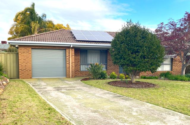 21 Berberick Court, NSW 2640