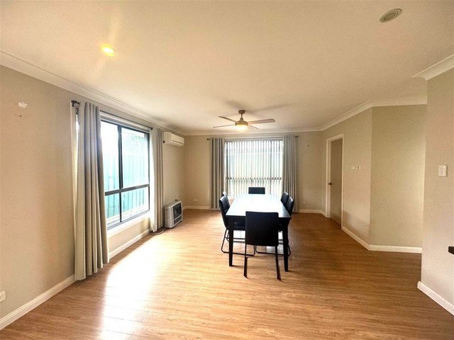 A/8 Falcon Pl, NSW 2565