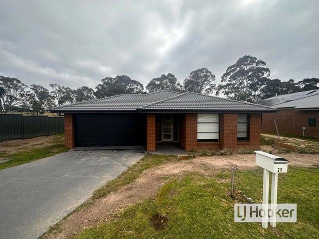 29 Houghton Crescent, VIC 3878