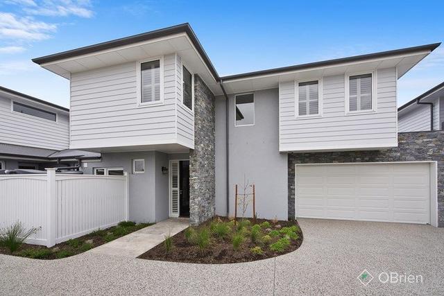2/21 Naples Street, VIC 3931