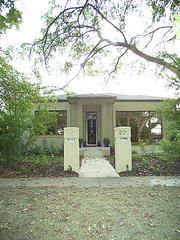 Front view (2005-04-13)