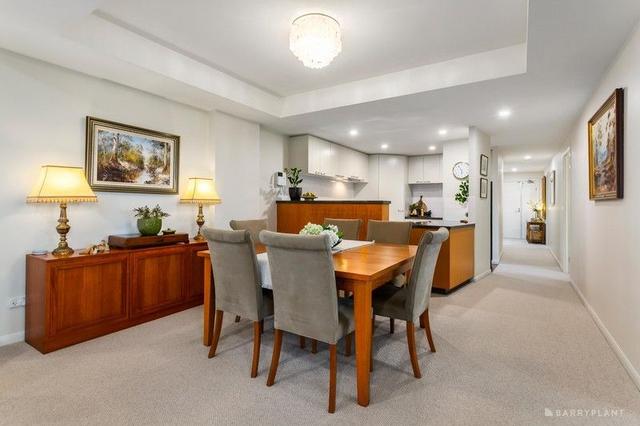 4006/2 Sovereign Point Court, VIC 3108