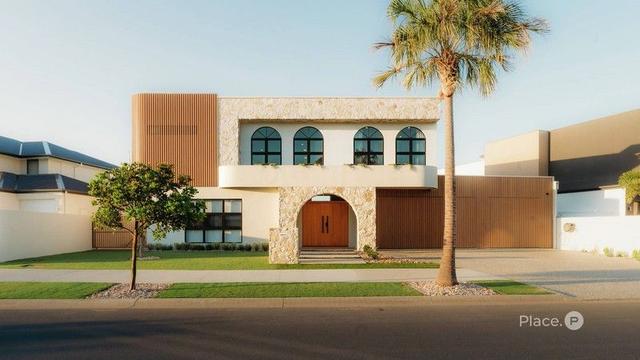 102 Coolum Parade, QLD 4020