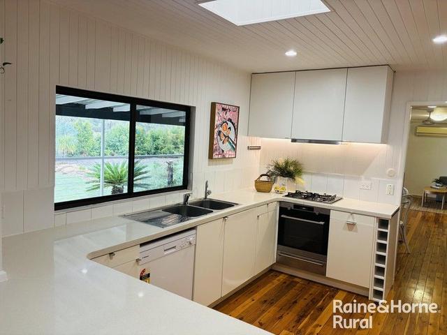 23552 Carnarvon Highway, QLD 4417