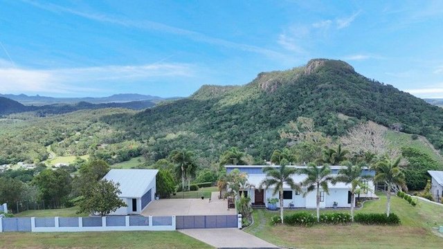 126 Ian Reddacliff Drive, QLD 4740