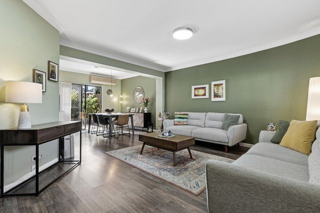 3/2 England Street, NSW 2216