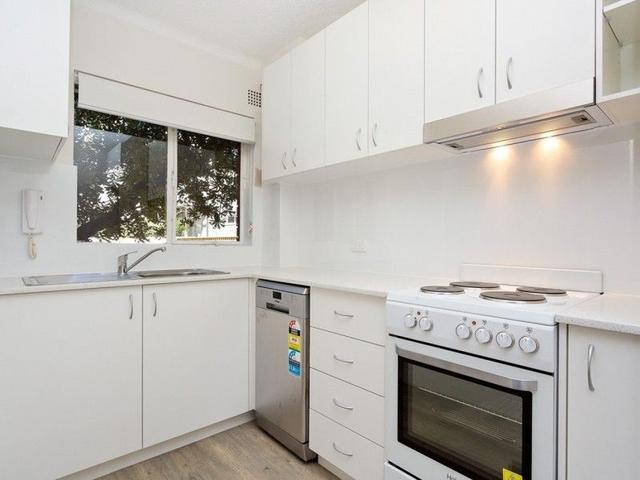 2/14 Curzon Street, NSW 2112