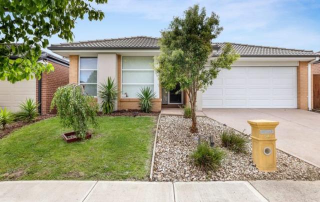 54 Trillium Boulevard, VIC 3064