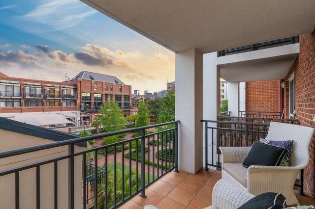15/20 Pendal Lane, WA 6000