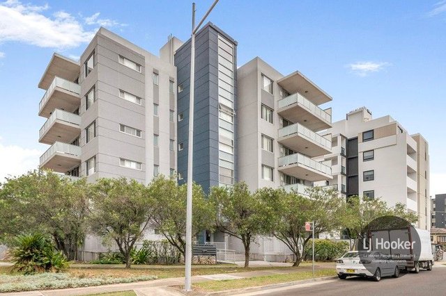 12/35 Enid Avenue, NSW 2142
