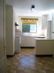 Kitchen (2012-04-10)
