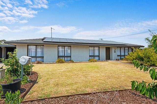 5 Staddon Court, VIC 3862