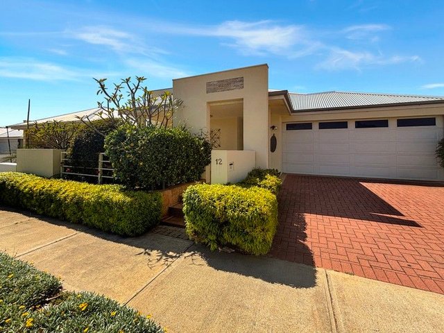12 Hazewinkel Gardens, WA 6111