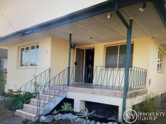 44 Lorikeet St, QLD 4077