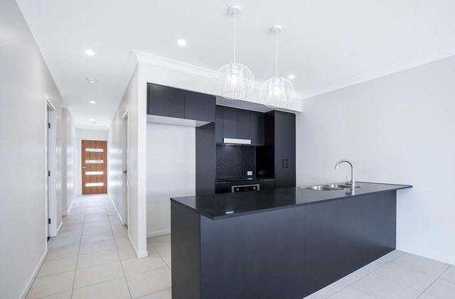 21 Hales Street, QLD 4505