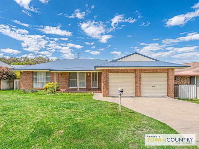 12 David Crescent, NSW 2350