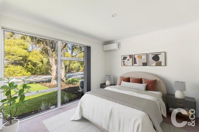 17 Candle Loop, WA 6167