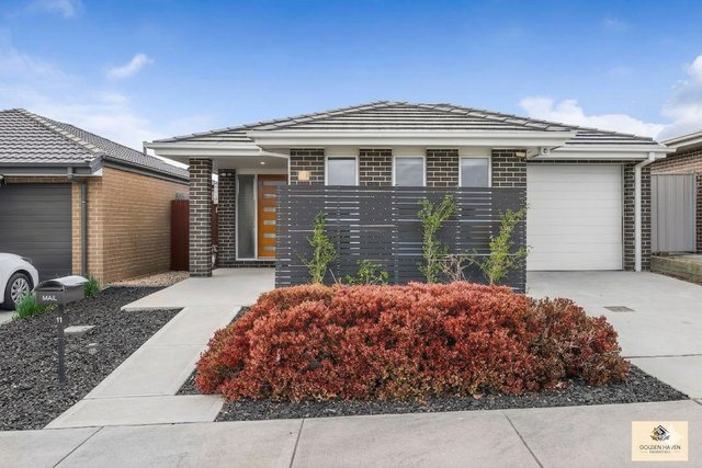 11 Lawrenson Circuit, ACT 2914