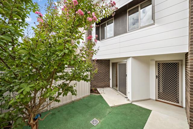 28/40 Pearlman Street, ACT 2611