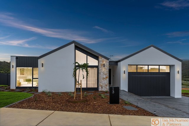 13 Jumping Creek Road, NSW 2620