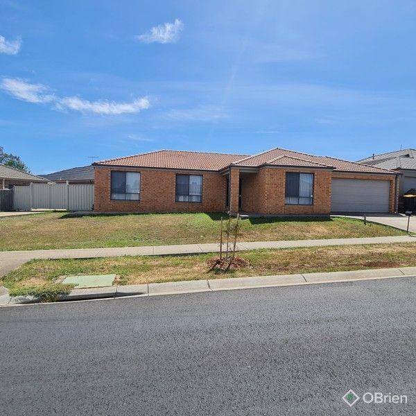 63 Arnolds Creek Boulevard, VIC 3337