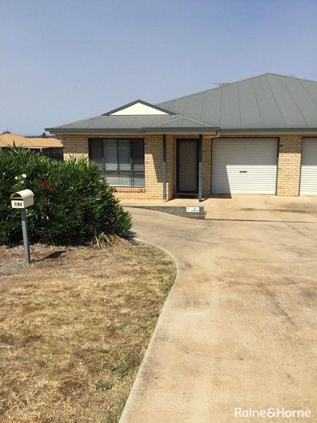 1&2/74 Windsor Circle, QLD 4610