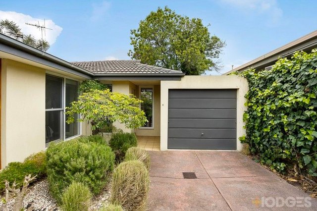 4/16 Second Street, VIC 3193