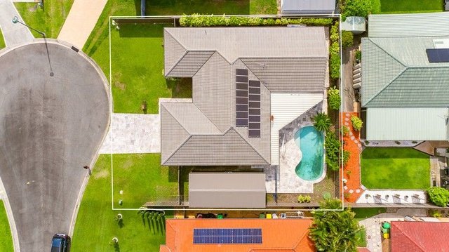 12 Bernays Court, QLD 4022