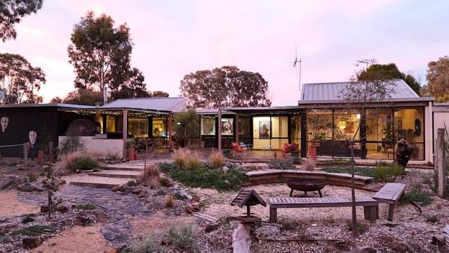 50 Tracey Court, VIC 3666