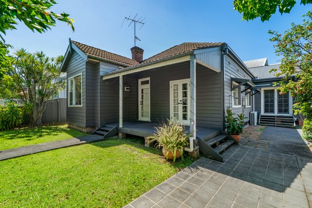 236 Gipps Road, NSW 2500