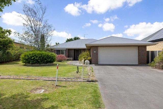 24 Cedarwood Drive, VIC 3860