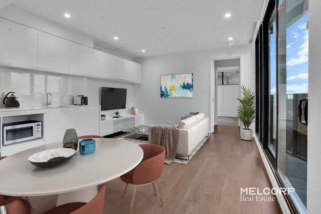 704/151 Berkeley Street, VIC 3000