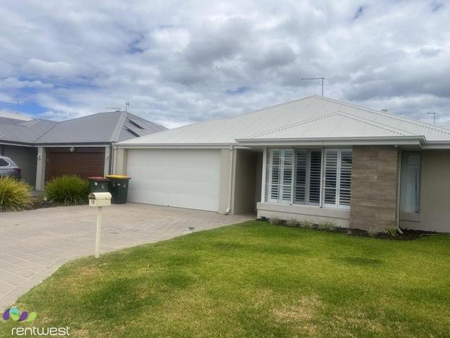 18 Labuan Way, WA 6030