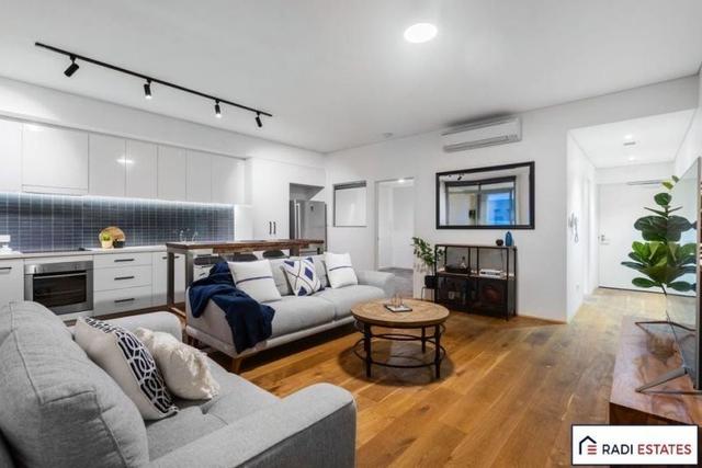 8/167 Seventh Av, WA 6052