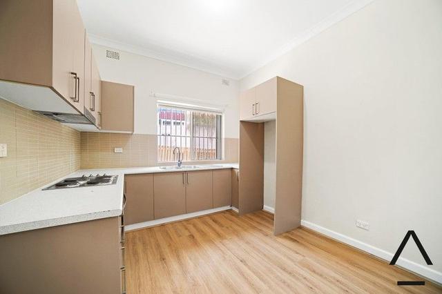 1/2 Grove St, NSW 2204