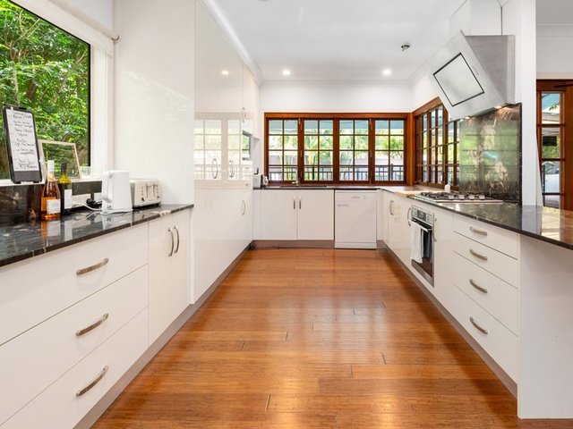 26 Reuben Street, QLD 4121