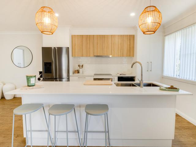 Unit 1/146 Jacobs Drive, NSW 2540