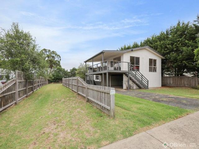 8 Leslie  Avenue, VIC 3922