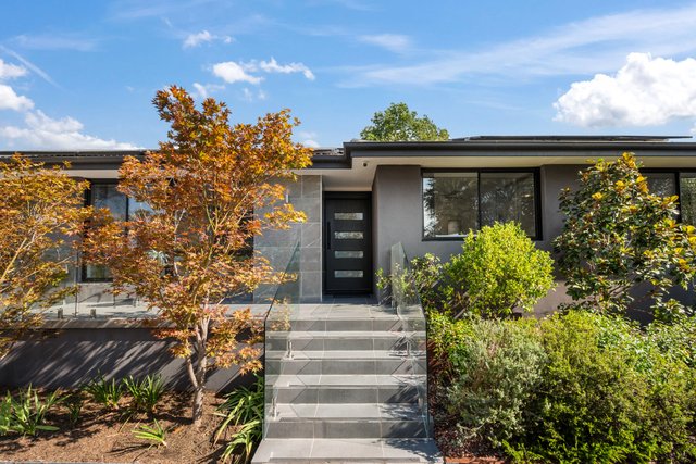 76 Eggleston Crescent, ACT 2606