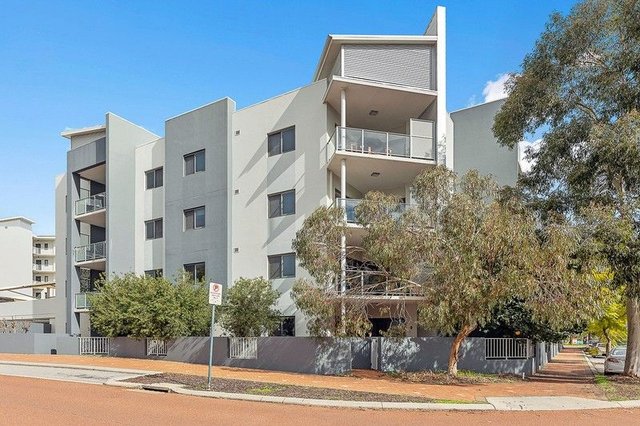 38/2 Walsh Loop, WA 6027