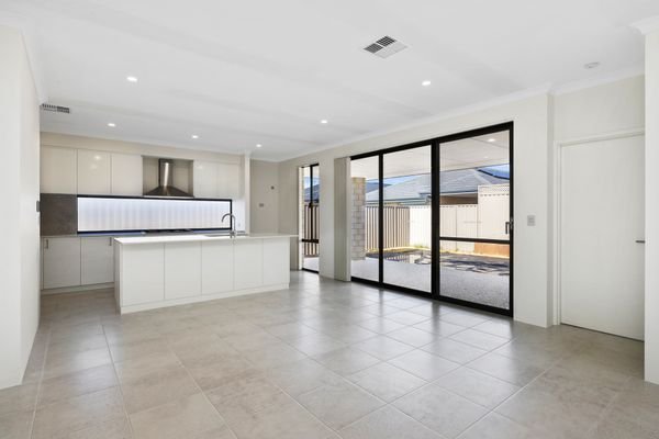 45 Whadjuk Drive, WA 6164