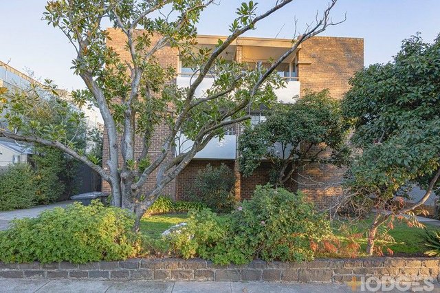 11/376 Dandenong Road, VIC 3161