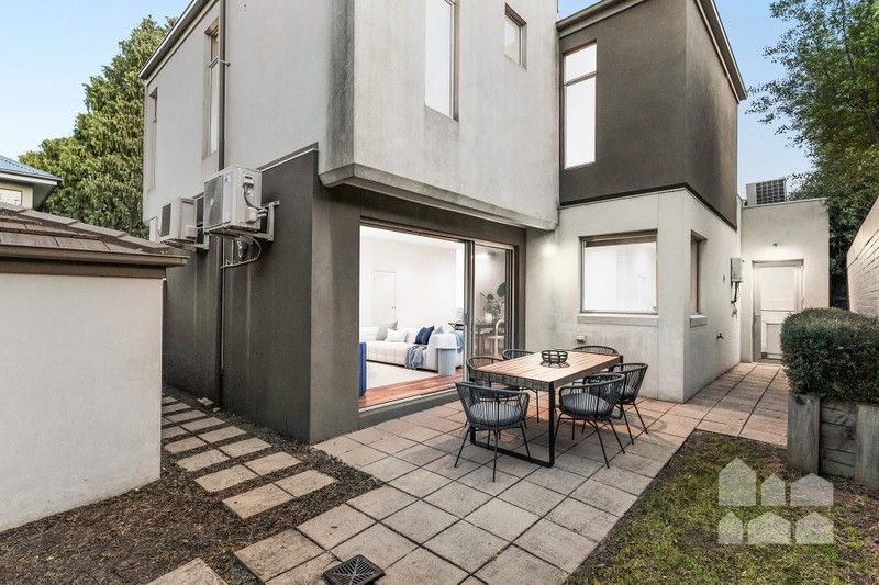 https://images.allhomes.com.au/property/photo/5f7a347c9e4ac8696686199850f941e7_hd.jpg