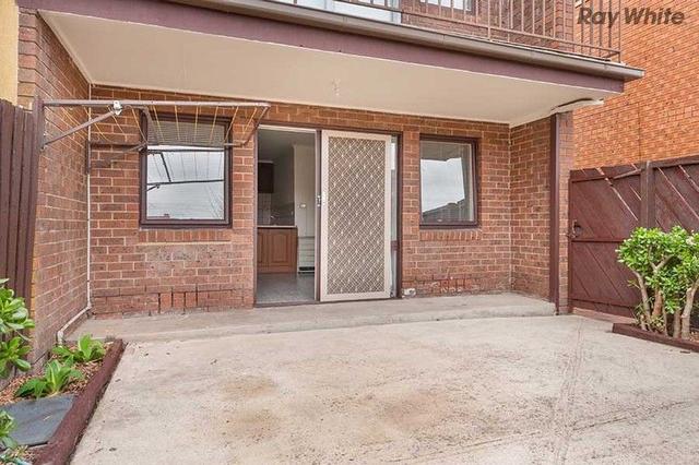 2/14 John Street, VIC 3021