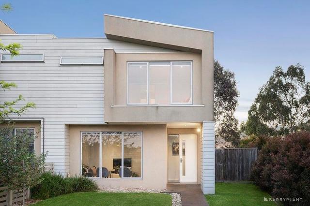 11 Ronneback Walk, VIC 3977