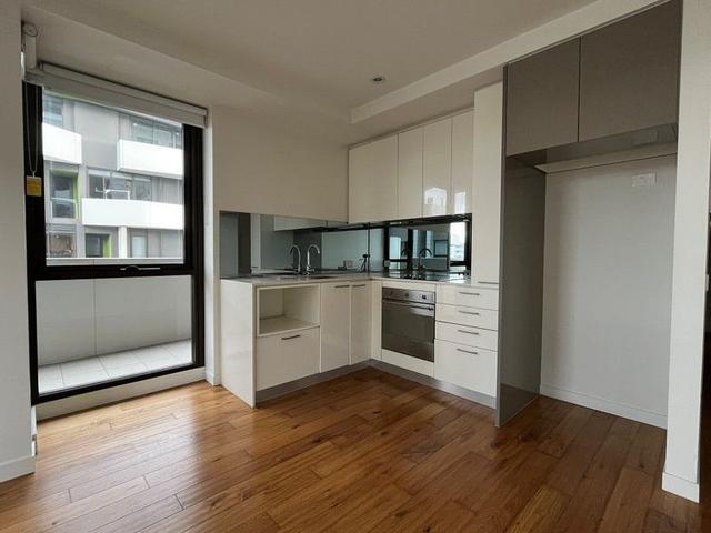 1326/176 Edward Street, VIC 3057